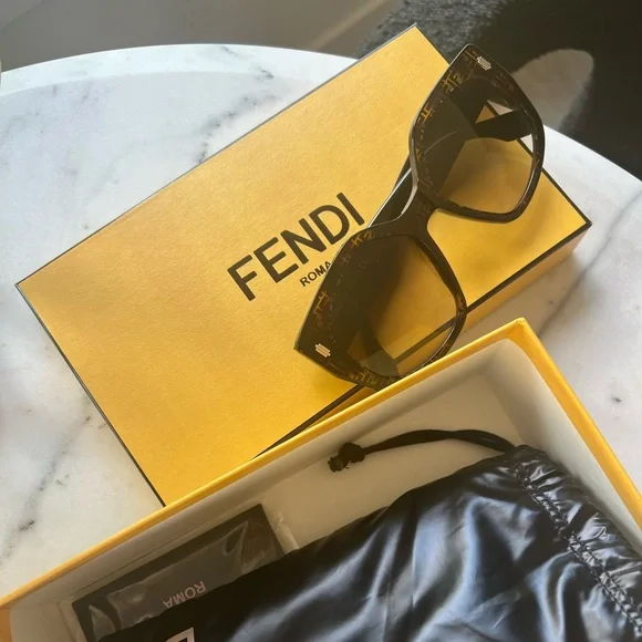 Fendi | Accessories | Fendi Geometric Square Acetate  display picture 2